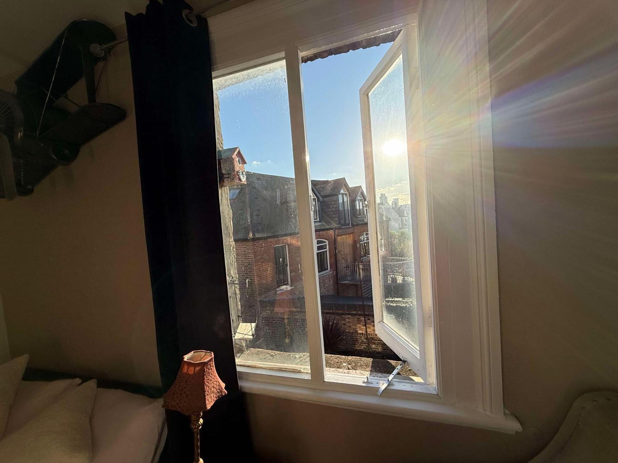 Studio London * London