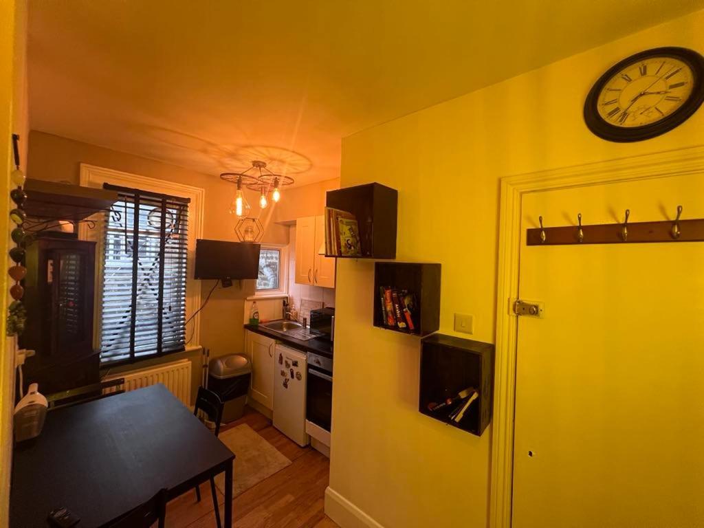 Apartment Studio London London