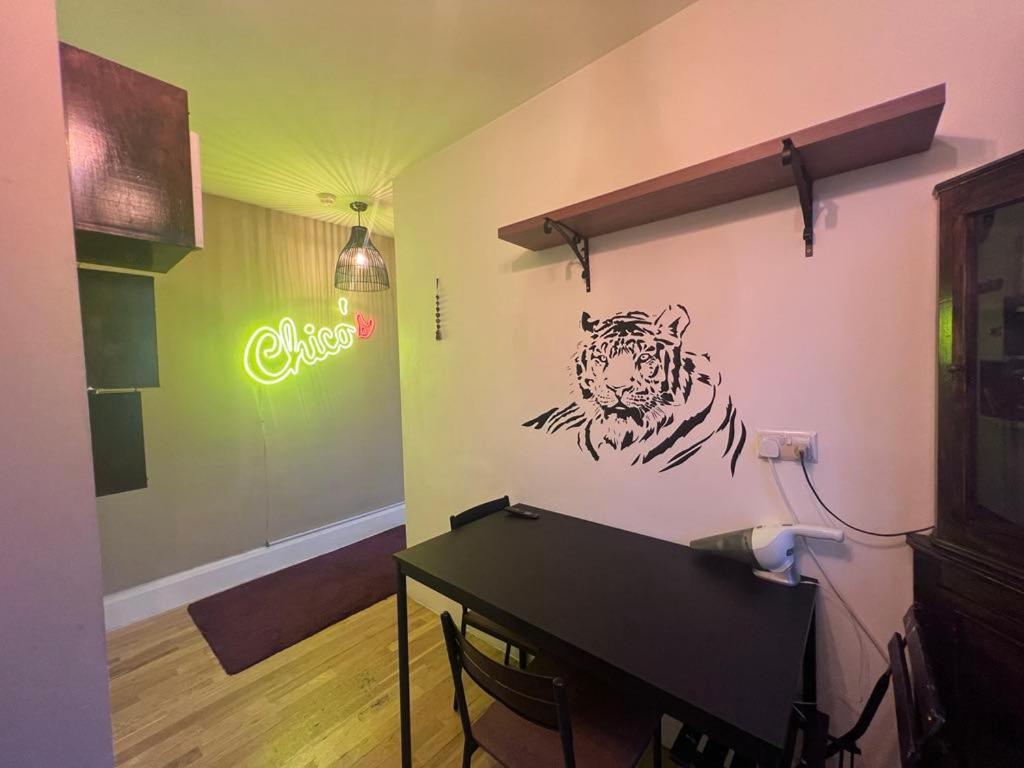 Studio London Apartment